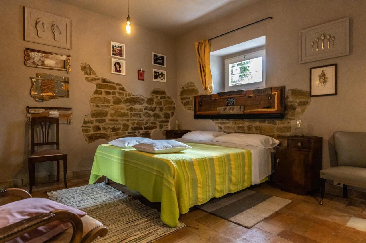 Tuttaterra Guest House Serra San Quirico Bagian luar foto