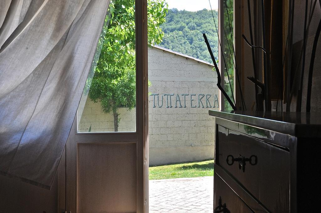 Tuttaterra Guest House Serra San Quirico Ruang foto