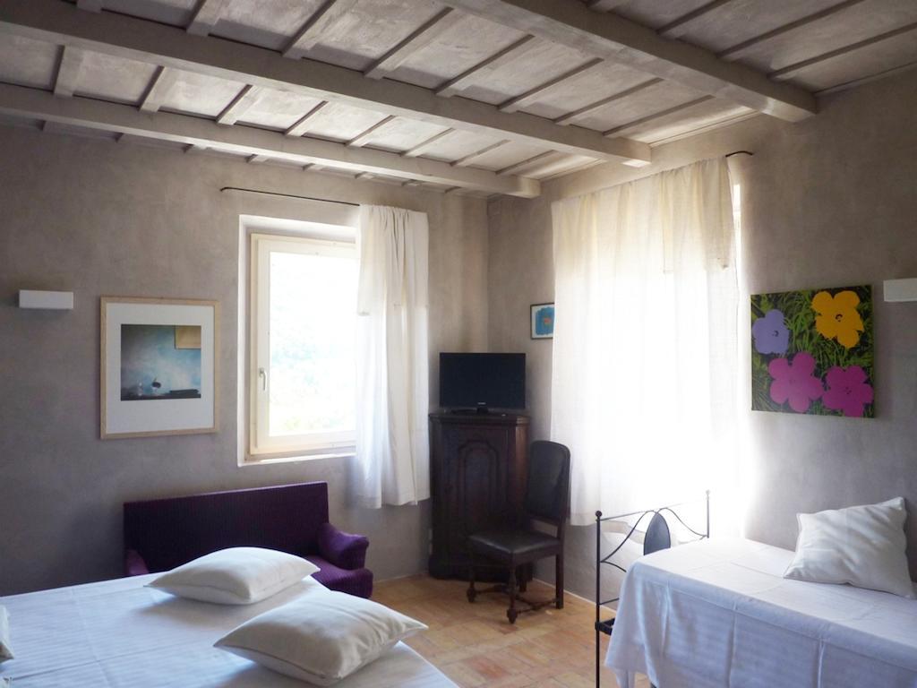 Tuttaterra Guest House Serra San Quirico Ruang foto